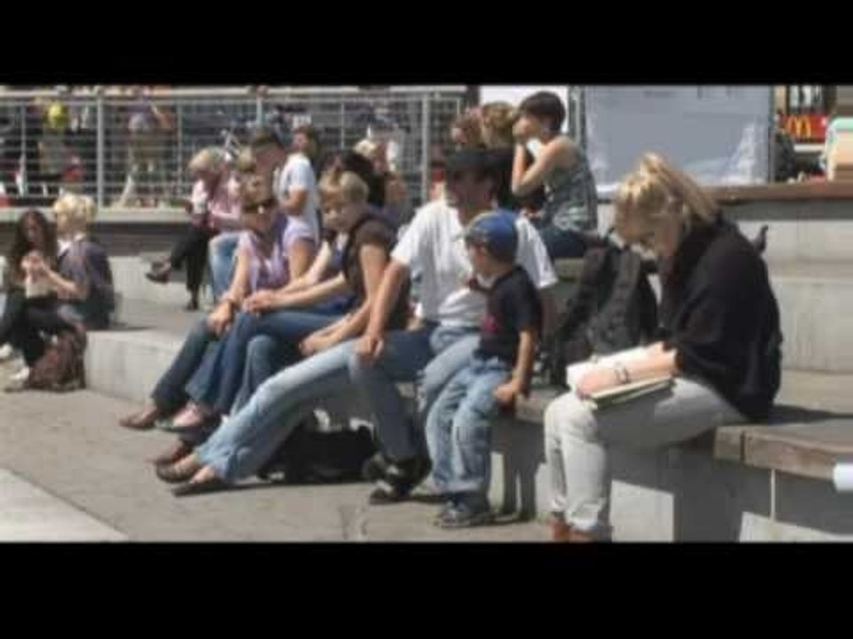 Kieler Woche 2009 - BMW Bootshafen tags aktiv, abends loungy