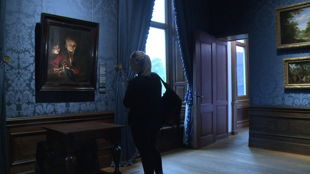 'Girl with Pearl Earring' goes home to revamped Dutch museum