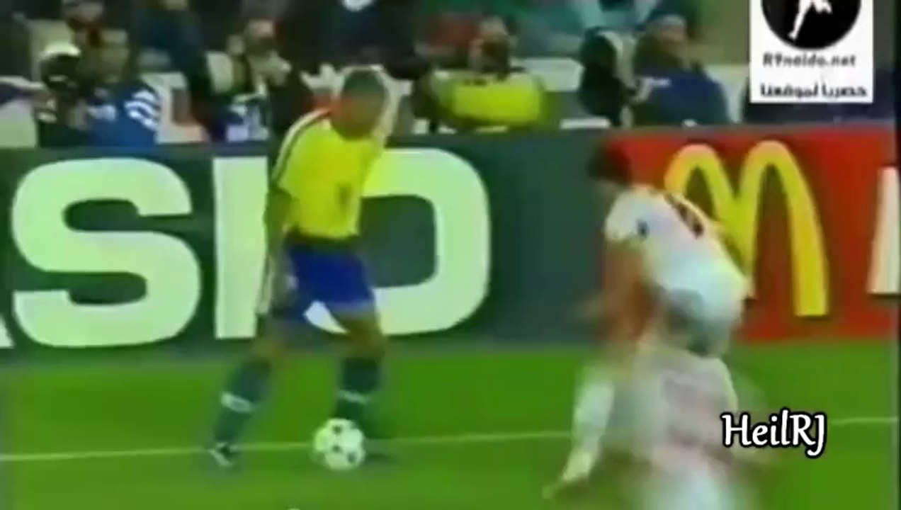 Ronaldo ● The Step Over King