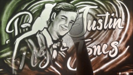 Love story - Lê Phong Giao sand art