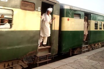 ریلوے اسٹیشن بھلوال کا شاندار منظر