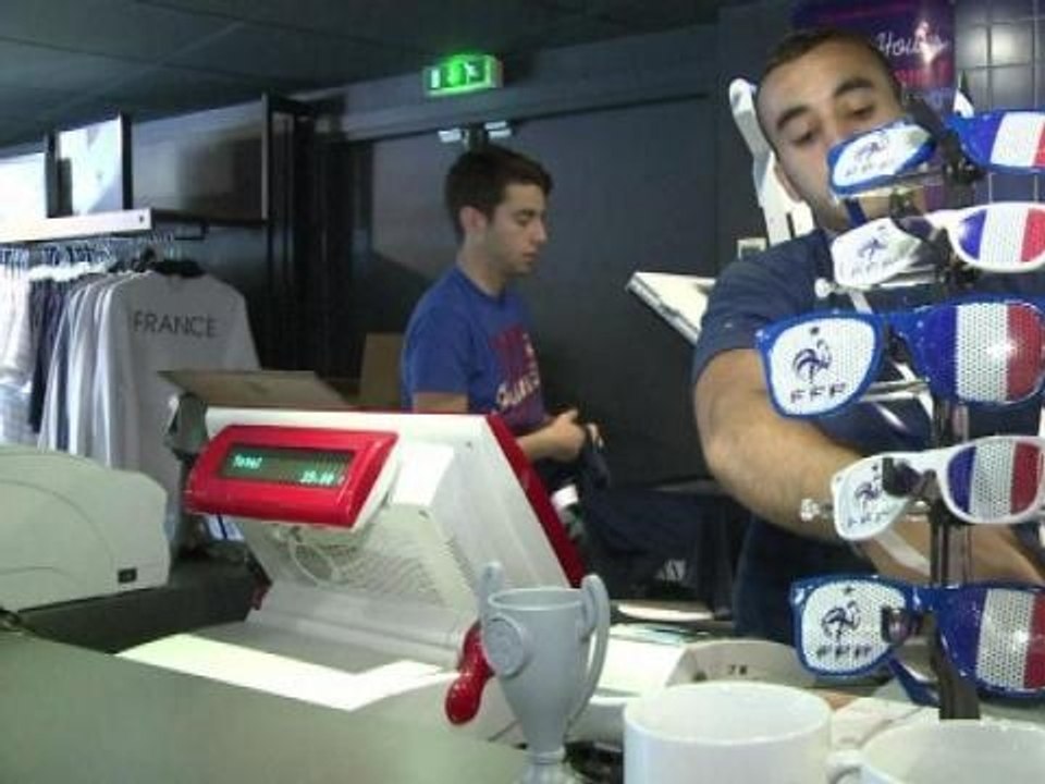 Mondial: le bon parcours des Bleus, un remède anti-crise? - 27/06