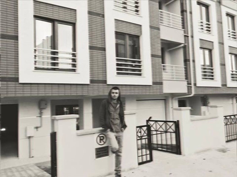 ANDREI-DENİZ GÖZLERİN