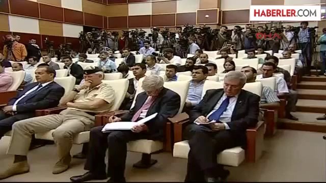 İngiltere Dışişleri Bakanı Hague, Mesud Barzani ile Ortak Basın Toplantısı Düzenledi