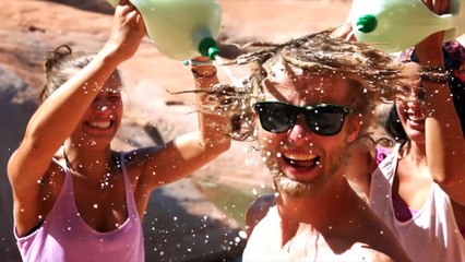 Un toboggan naturel construit sur une falaise