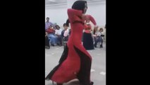 Düğünde Apaçi Dansının Dibine Vuran Kız