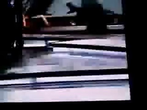 Hadise - şarkısı - Düm Tek Tek