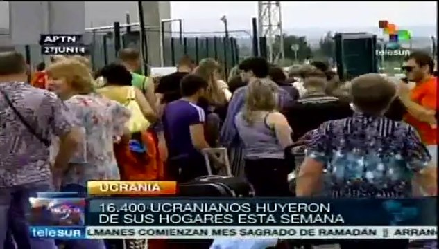 Soberanistas de Donetsk liberan a 4 observadores de OSCE y miles huyen