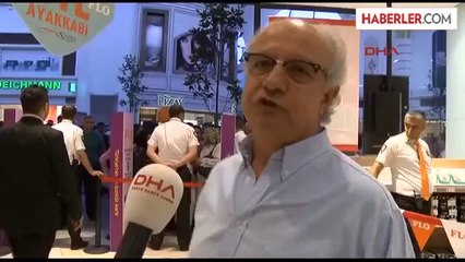 1 TL'lik Ayakkabı İzdihamı