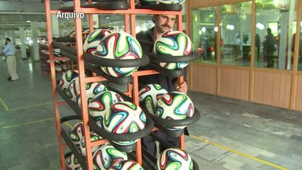 Brazuca: sucesso no campo e nas lojas
