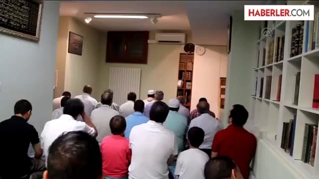 Ramazan ayının ilk teravih namazı kılındı -