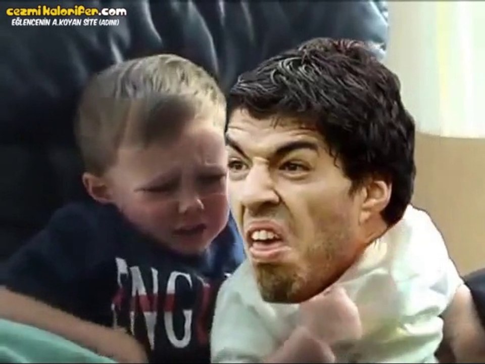 Suarez Bit My Finger