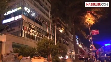 Zabıta Ekipleri Tabela Operasyonuna Devam Ediyor