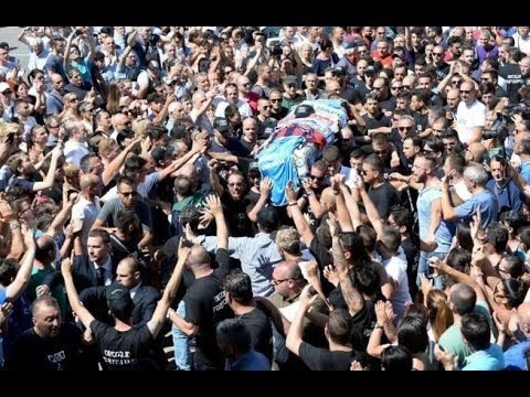 Napoli - Ciro uno di noi : l'ultimo saluto a Ciro Esposito (27.06.14)