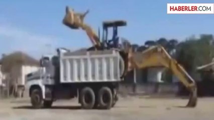 İş Makinesini Kamyona Yükleme Tekniği Şaşırttı