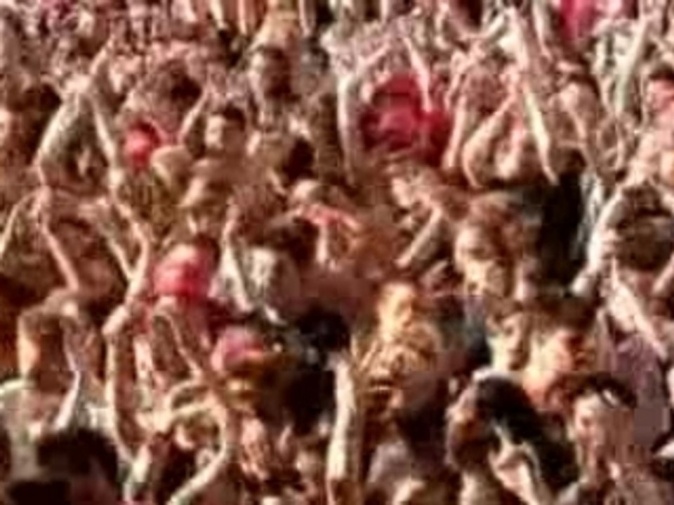 Deftones - Live  - Bloody Cape