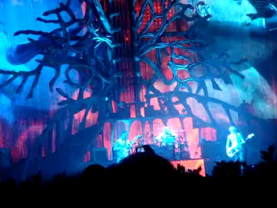 Biff Clyro - Mountains (end)