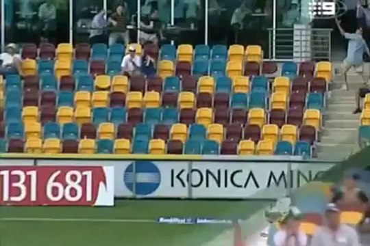 Brian Lara GREAT SIX OFF SHANE WARNE 2005 1st test Gabba_x264