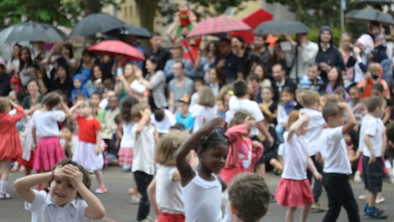 Fête de l'école 2014 - danse alsacienne