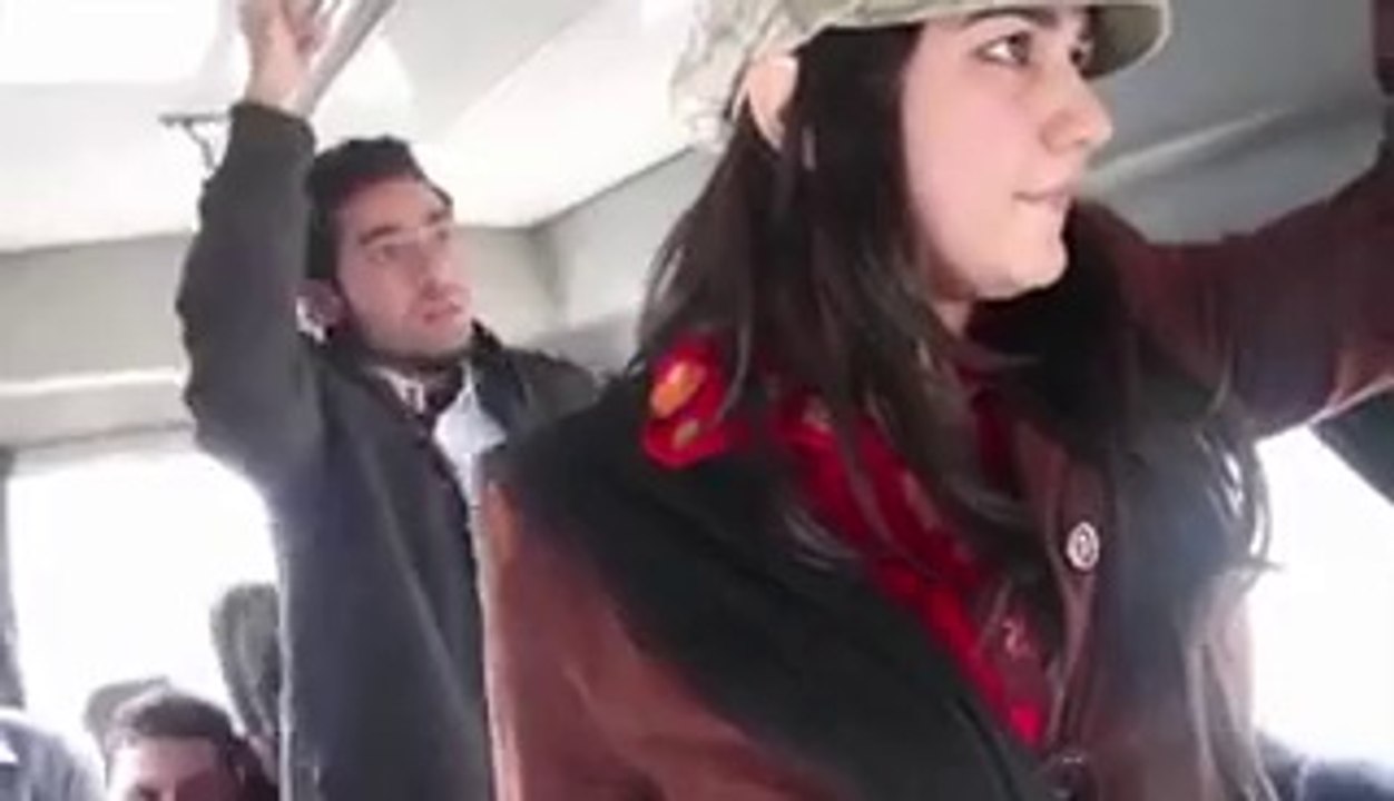 This video is lesson for all the Girls - MeraPakistan.TV