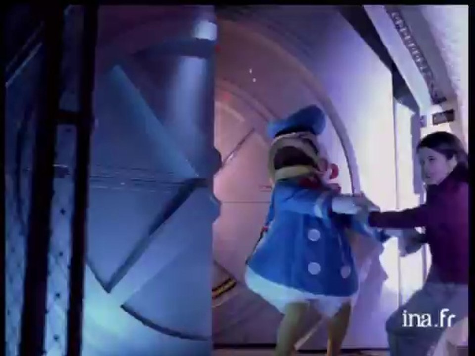 PUB (2002) Disneyland Venez vivre la magie du cinéma