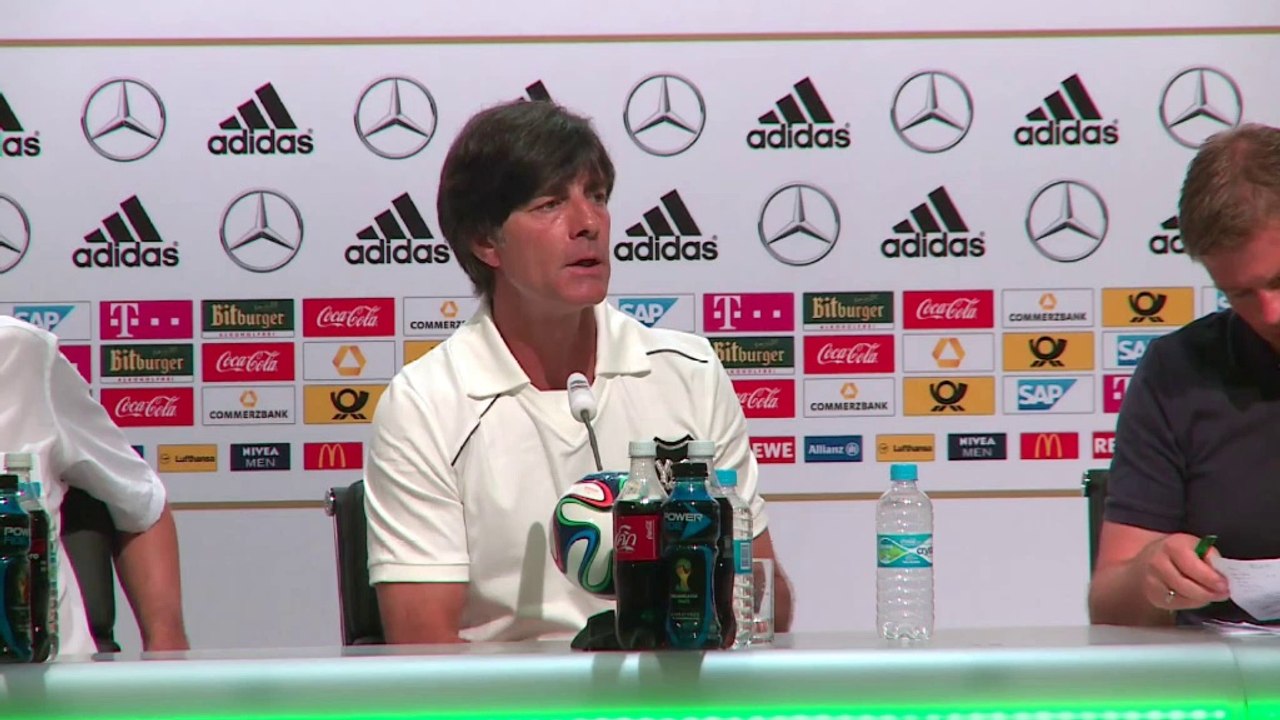 Löw lobt 'Spielverlagerer' Schweinsteiger