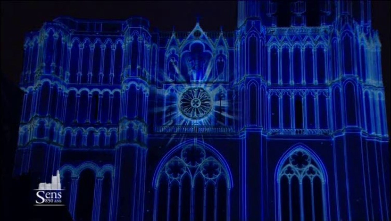 La cathédrale de Sens, 1re cathédrale de la chrétienté, fête ses 850 ans dans un habit de lumière