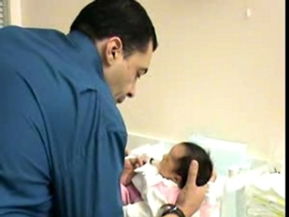 Visiteurs - Tété à la seringue