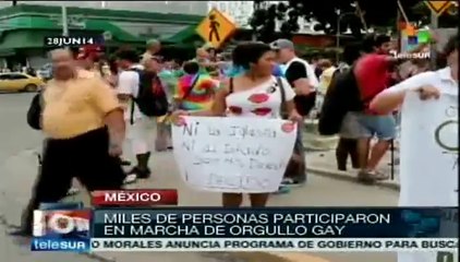Doce mil miembros de la comunidad LGTTB desfilaron en México