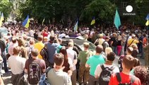 Continúan los combates en Ucrania pese al alto el fuego