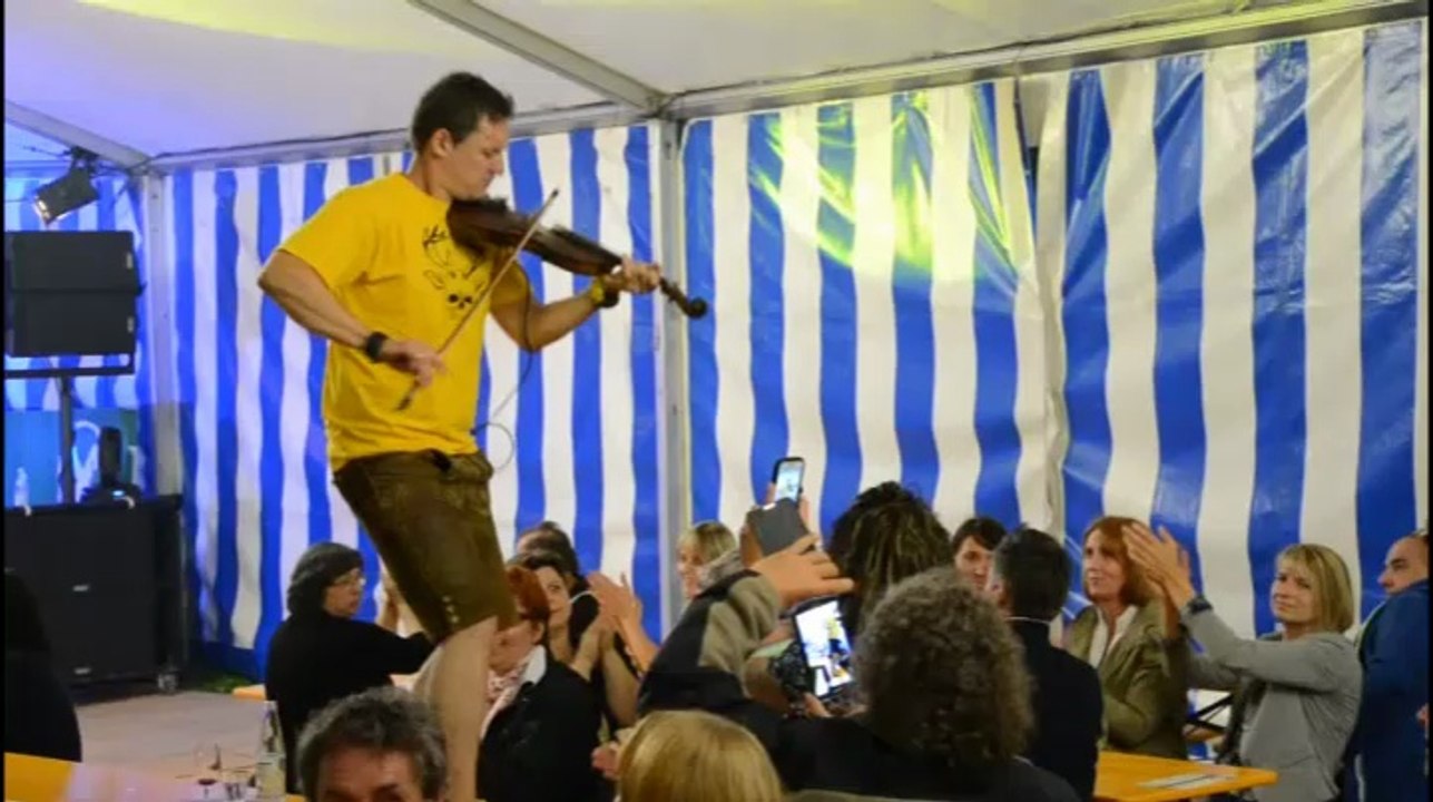 Erdbeerfest und Tiroler Partynacht in Martell