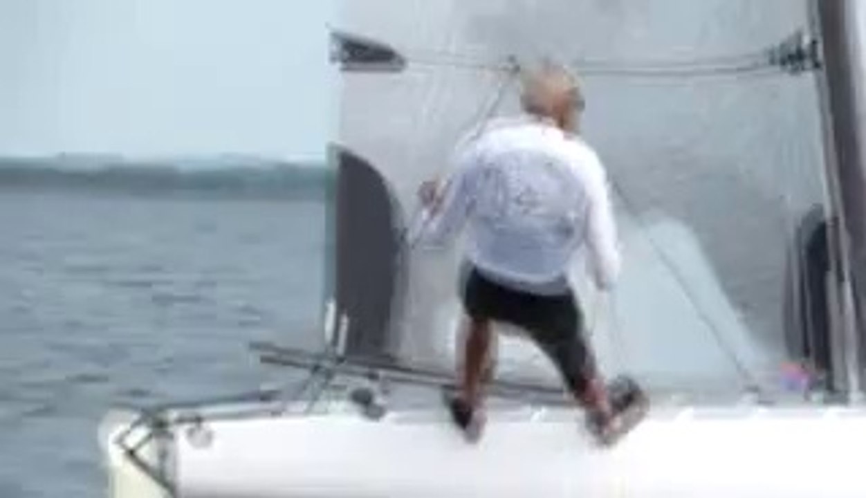 Championnat Europe Class A Carcans-Maubuisson Passage de bouée au vent