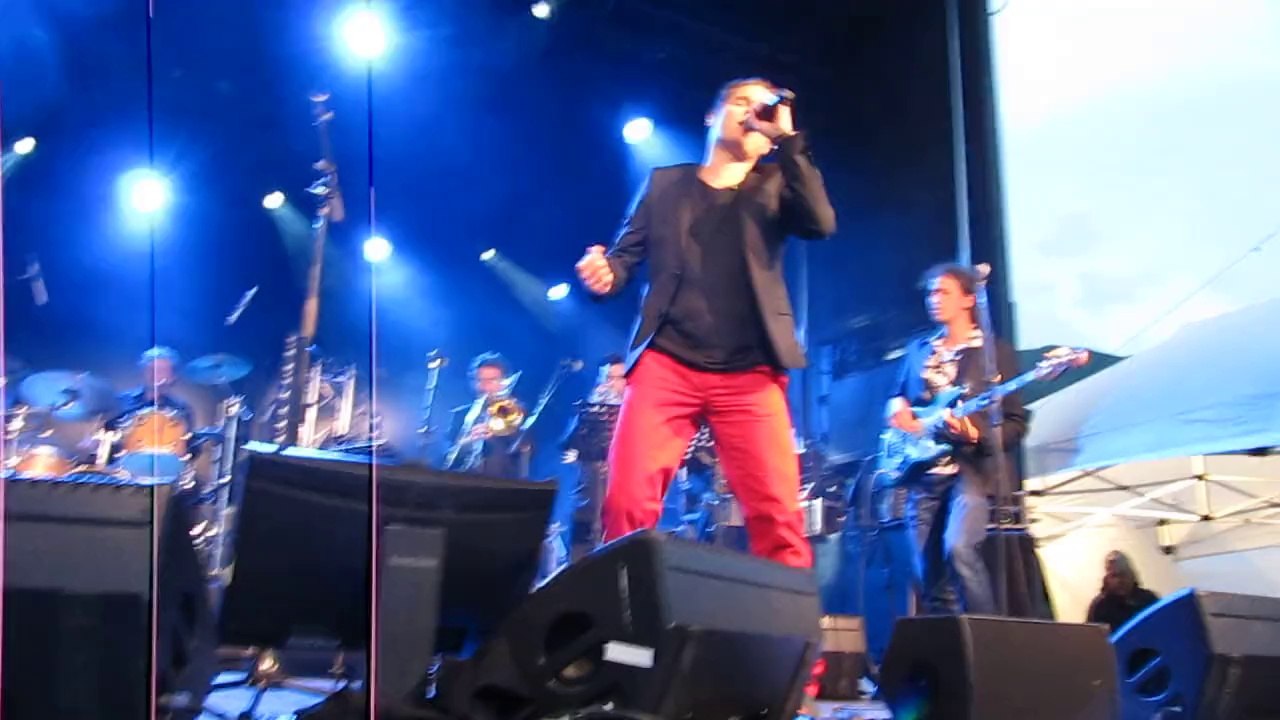 Bénabar - Concert à La Morte - 28.06.2014 - Y a une fille qui habite chez moi