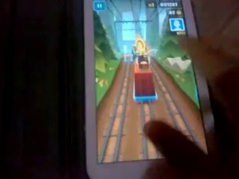 playing subway surfers on a galaxy tab 3 -by cool-stuffy