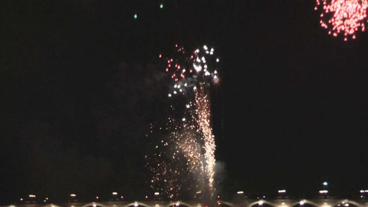 Feu d'artifice Bordeaux fête le vin - Eric Serra