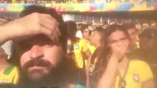 Pum de torcedor tira Bruna Marquezine do sério