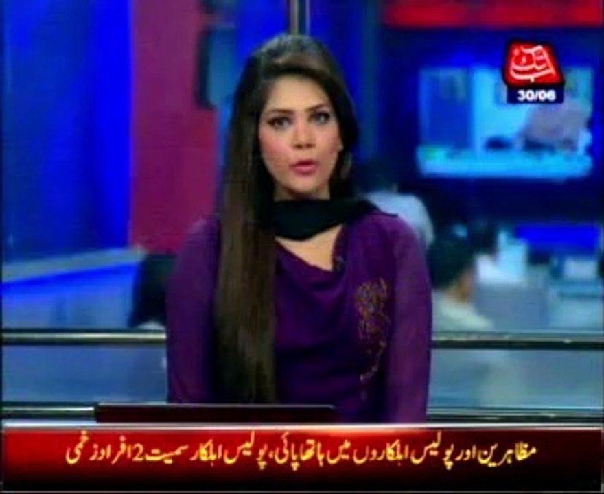 Bannu: IDPs stage sit in on Bannu- Kohat Road