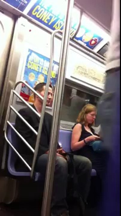 Keanu Reeves Riding Public Train - video Dailymotion
