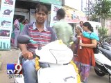Religious fervour of Rath Yatra Cramp Automobile Showrooms in Ahmedabad - Tv9 Gujarati