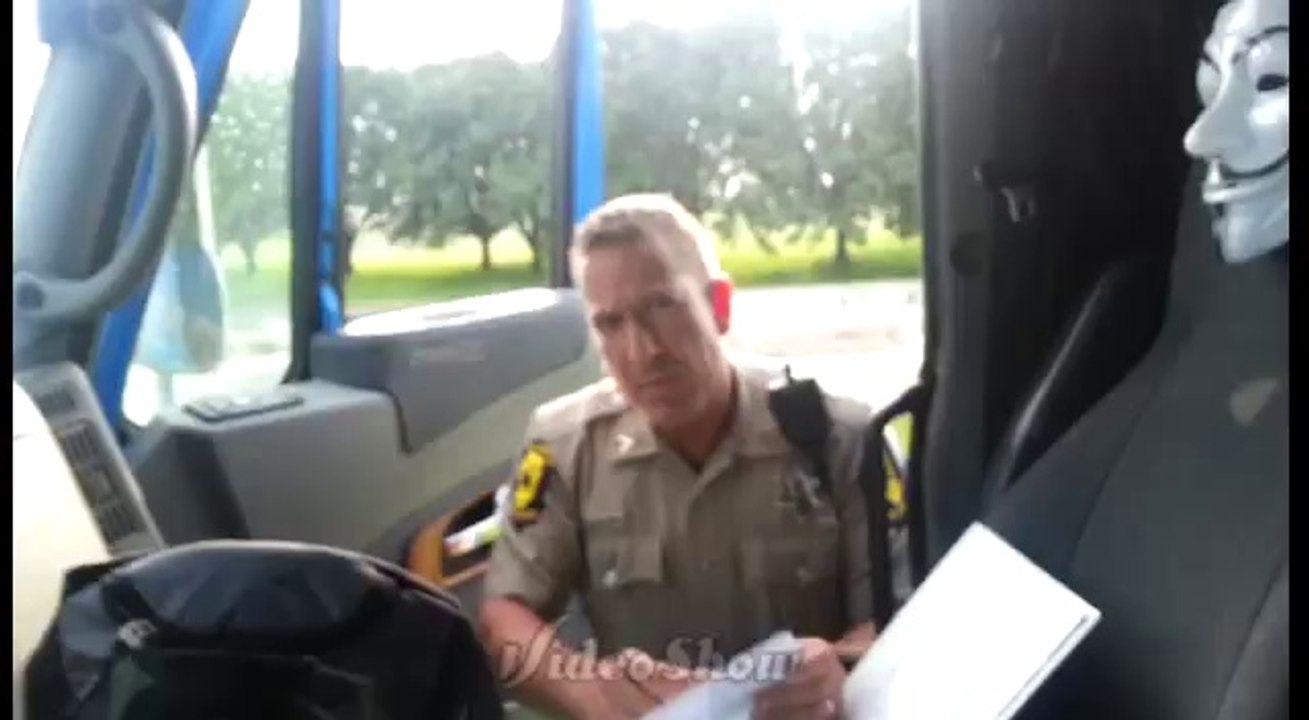 Trucker Pulls Over Cop For Speeding