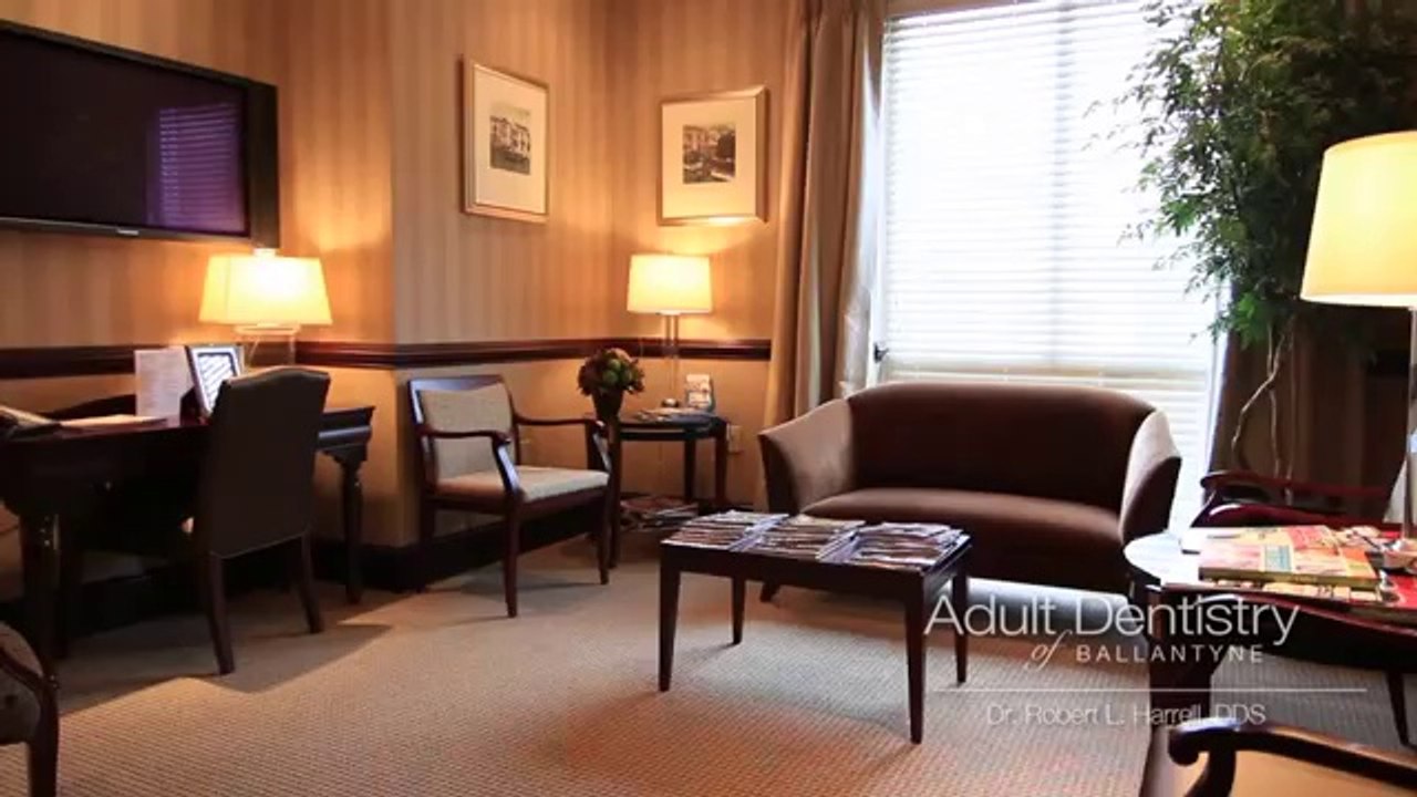 Watch_a_Movie_During_Your_Dental_Procedures
