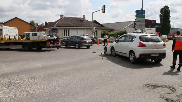 Beauvais ; accident spectaculaire