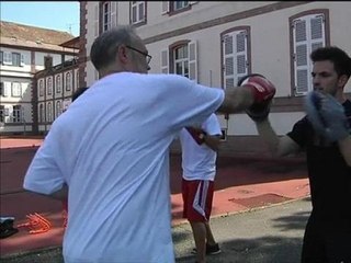 Bien dans ses baskets..et son costume - 28/06