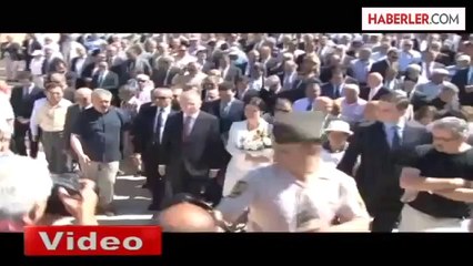Ekmeleddin İhsanoğlu Anıtkabir'i Ziyaret Etti