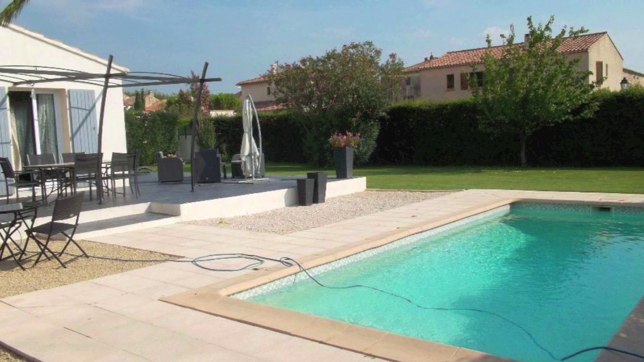 ALPILLES Villa à Vendre - MOURIES (13)  - Piscine - 110 m²
