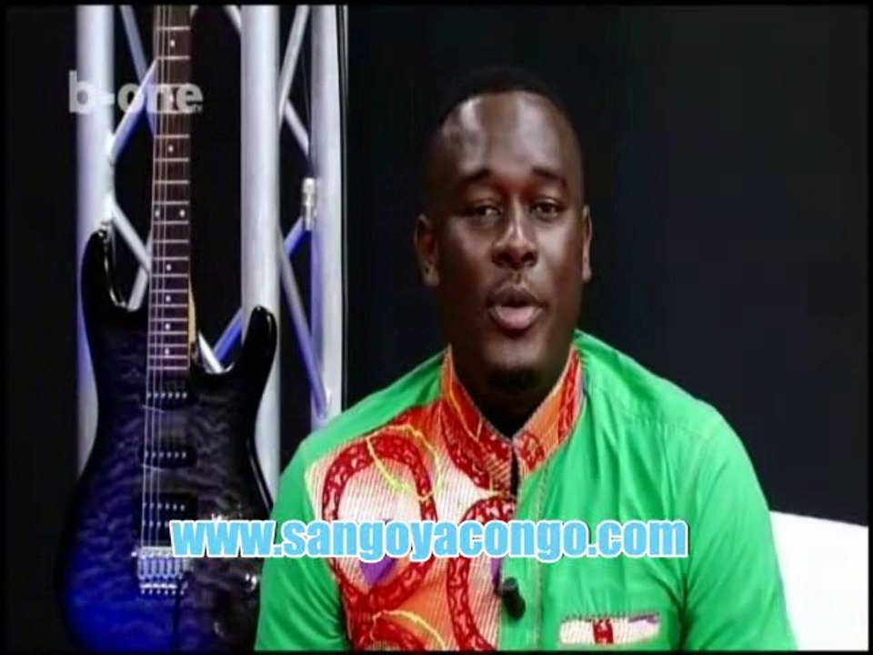 Papy Mboma dans un Bras de fer avec le groupe Shakalewa  à Kinshasa.  ba decortiqué ba danse na bango Stunayo !!!!