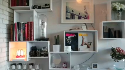 Des caisses à vin transformées en bibliothèque