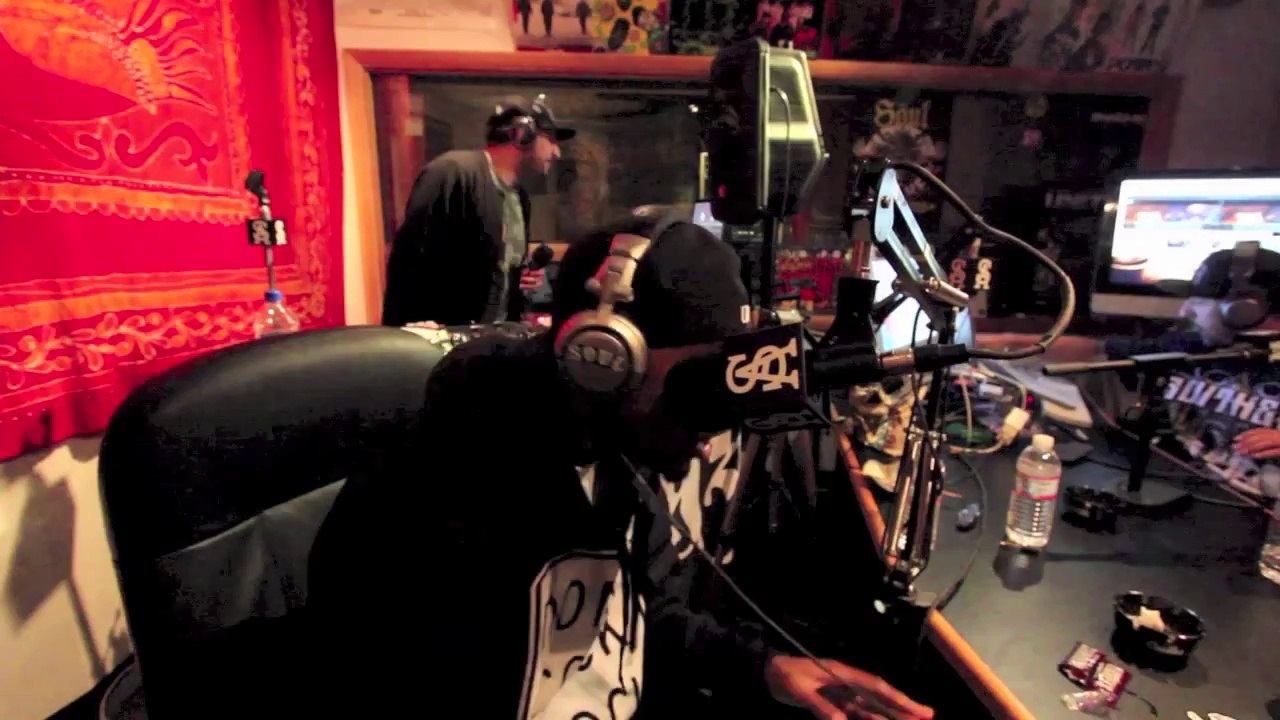 Crooked I & Horse Shoe GANG "Circle of Bosses" Freestyle @ Shade 45 "Soul Assassins Radio" with DJ Muggs, 11-09-2012