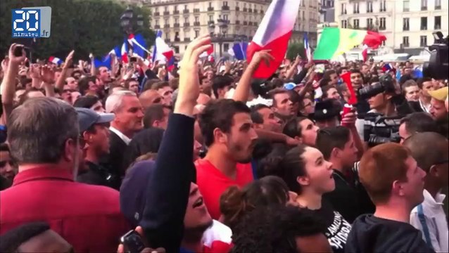 France-Nigeria: ambiance sur le parvis de l'Hôtel de ville de Paris