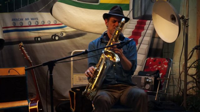 Concert de Rob Armus le 29 juin 2014 à Paris (chanson 5 sur 18)